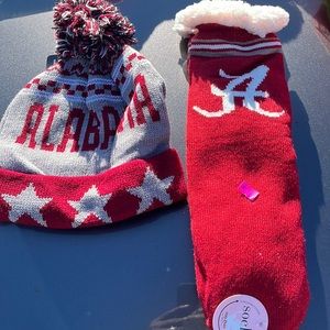 Alabama winter socks and hat